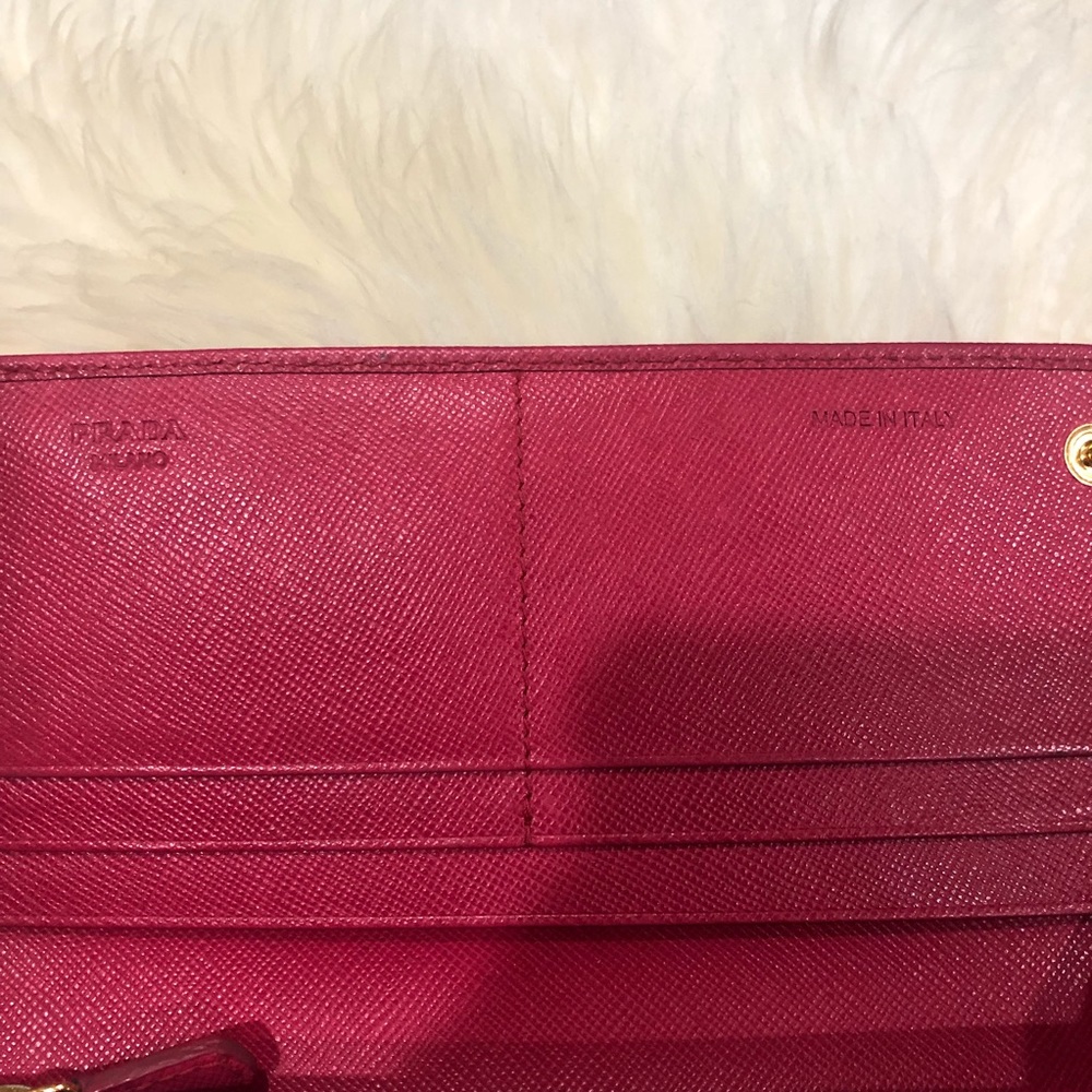 Prada Saffiano Wallet - Picture 6 of 8